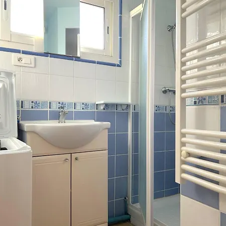 Lv480-316 2 Pieces 2 Couchages * Le Lavandou