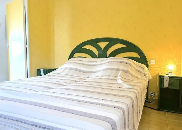 Lv480-316 2 Pieces 2 Couchages * Le Lavandou